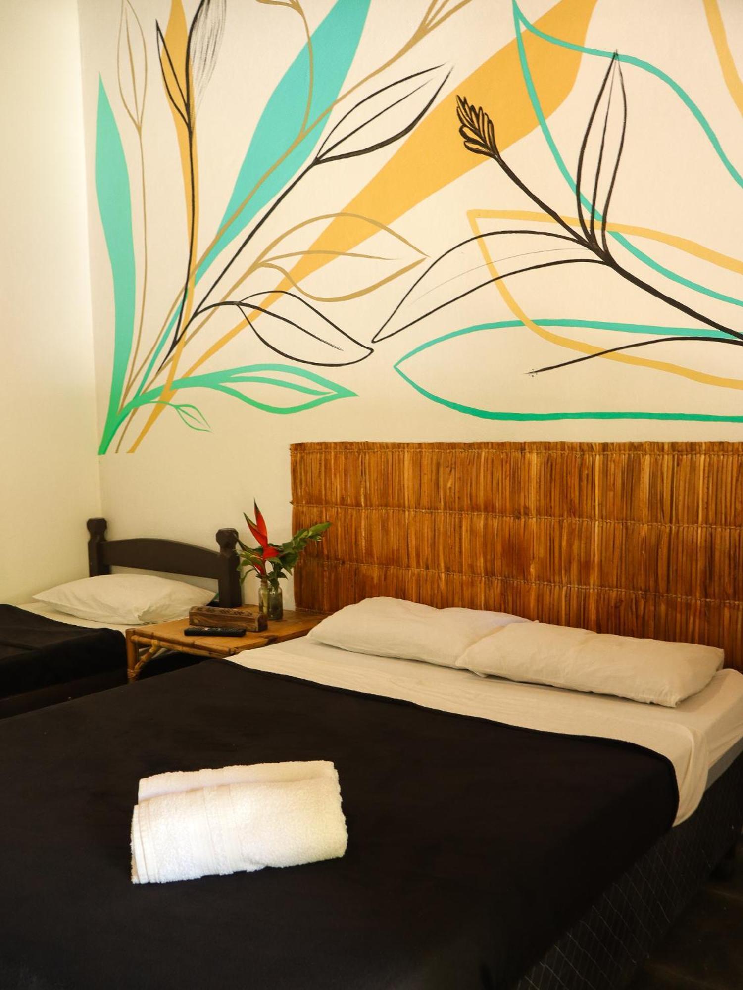 Hostel Marthi Itamambuca أوباتوبا المظهر الخارجي الصورة